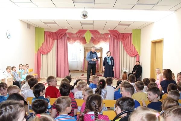 2019-04-29 Праздник Пасхи в детском саду №1